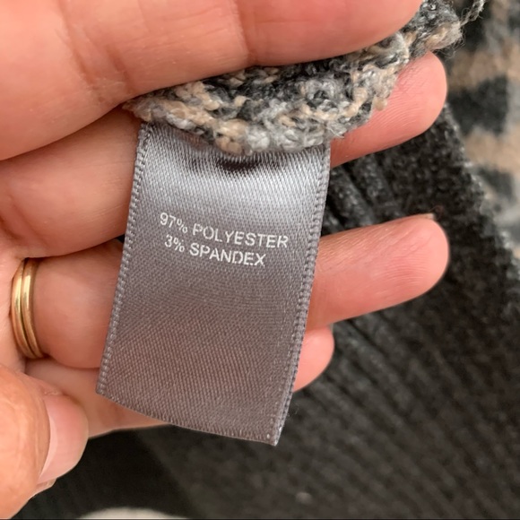 Marled Leopard Print Turtleneck Sweater - Picture 6 of 7